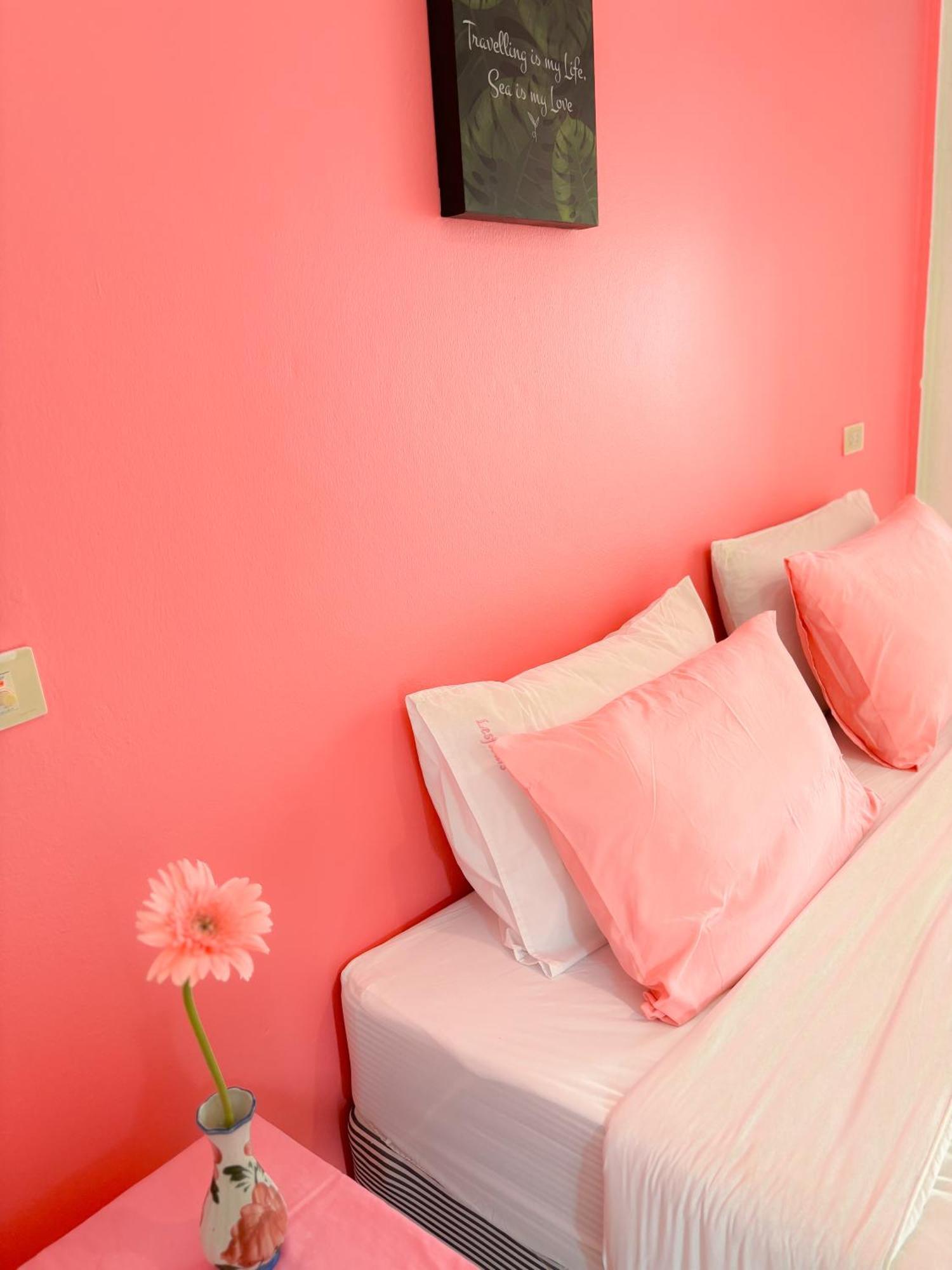 Les Fleurs House Bed & Breakfast Khao Lak Exterior photo